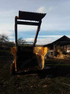 Remorca de furajat sau administrat paie - imagine 3 Remorca de furajat sau administrat paie - imagine 3