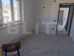 Apartament de vanzare, cu 4 camere, 85 mp, zona centrala - imagine 9