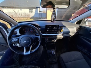 KIA Stonic 1.0  2023 100CP  - imagine 2
