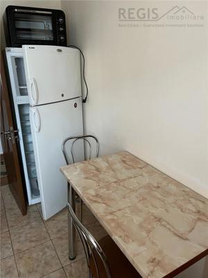 Apartament de 3 camere cu loc de parcare pe Codrii Cosminului - imagine 7