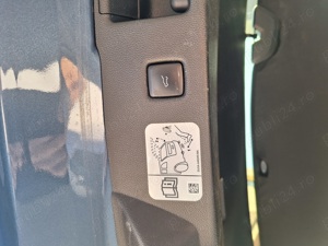 Ford Kuga 2.0d AWD AT8 194cp - imagine 10