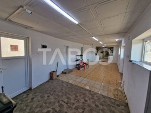 Spatiu comercial 149 mpu vizibilitate maxima de inchiriat in Petrila - imagine 4