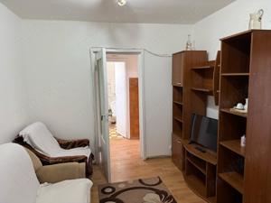 Inchiriez apartament 2 camere  - imagine 1