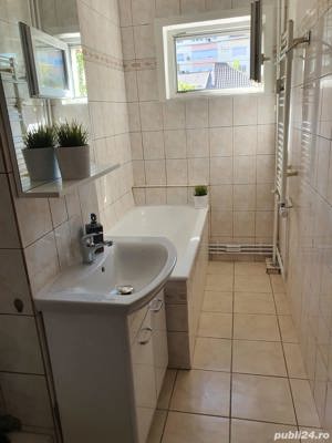 Apartament 3 camere, decomandat, Spitalul Județean ,et 1 - imagine 8