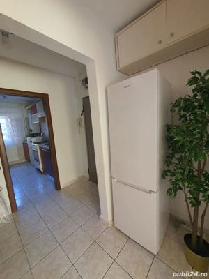 Apartament 3 camere, decomandat, Spitalul Județean ,et 1 - imagine 11