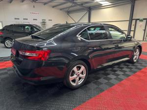 Skoda Superb  - imagine 4