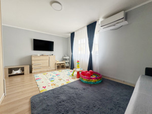 Apartament 2 camere, 53mp utili , decomandat, pozitie excelenta in Soarelui - imagine 2