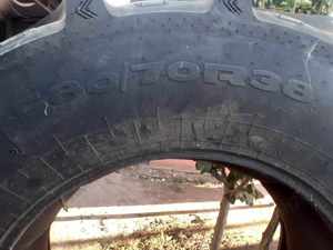 Vând Cauciuc de tractor! - imagine 2