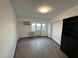 Apartament, 6 camere unicat, Rond Alba Iulia cu terasa - imagine 3