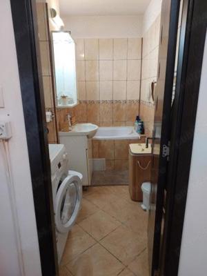 Apartament 3 camere, decomandat, renovat, centrala proprie, 2 minute metrou - imagine 8