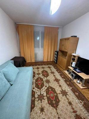 Vanzare apartament 2 camere, Militari, piata Gorjului