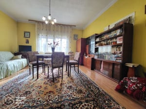 Casa cu doua corpuri de cladire si anexe, teren 1350 mp, Savarsin - imagine 8