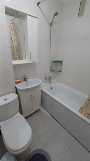 Apartament cu 2 camere in zona Eroii Revolutiei - imagine 2