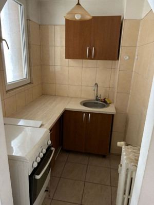 Apartament 2 camere 1/10, renovat ,anvelopat, Drumul Taberei, Valea Argesului. - imagine 9