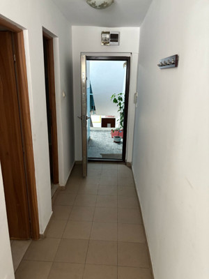 Apartament 2 camere 1/10, renovat ,anvelopat, Drumul Taberei, Valea Argesului. - imagine 5