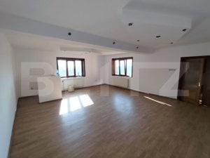 Casa deosebita 6 camere,530 mp teren,Valea Adanca-5 Drumuri