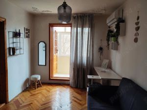 Ofer spre închiriere apartament cu 2 camere în zonă centrală - imagine 2