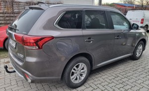 Mitsubishi Outlander 2.0 4WD Plug-In Hybrid - imagine 2