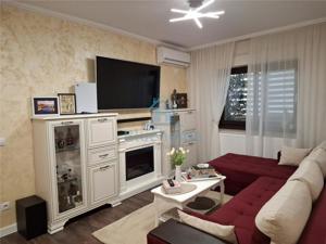 Apartament de vanzare, 3 camere, decomandat, 1 Mai - imagine 2