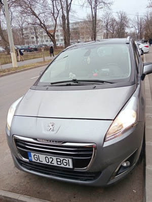 Peugeot 5008, automată,7 locuri,anul 2014