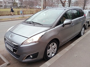 Peugeot 5008, automată,7 locuri,anul 2014 - imagine 4