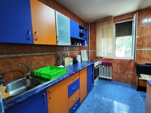 Vanzare apartament 2 camere | Etaj 2/4 | 48 mp | Decomandat | Bloc 1974 - imagine 9