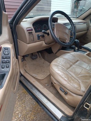 Dezmembrez jeep motor 3100 - imagine 3