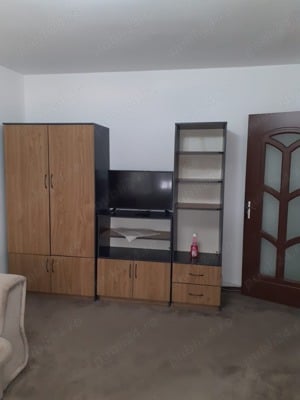 Proprietar închiriez apartament  - imagine 8