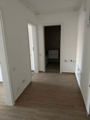 Apartament 2 camere metrou Aparatorii Patriei - imagine 3