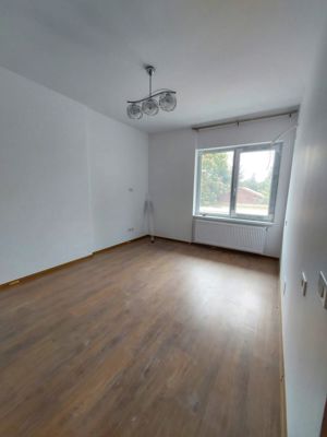 Apartament 2 camere, pret redus, langa metrou