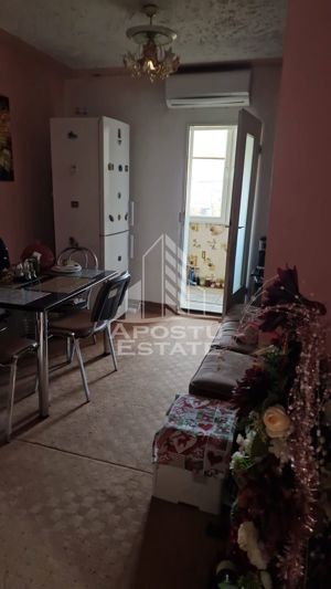 Apartament cu 2 camere, decomandat, situat in zona Soarelui - imagine 5