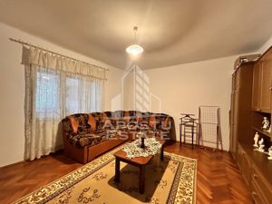 Apartament 2 camere, parcare în curte, zona Sinaia pret avantajos - imagine 8