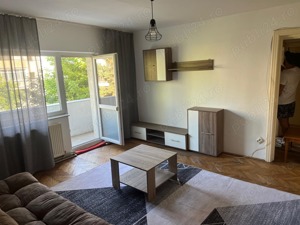 Inchiriez apartament