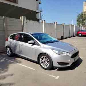 Ford Focus mk3, 2015, gri, automat de America  - imagine 2
