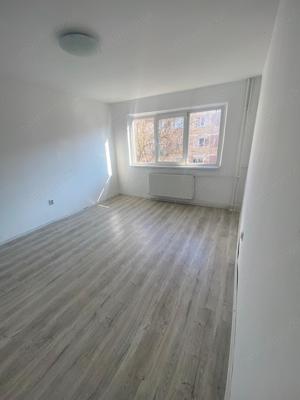 Vand apartament cu 1 cameră, etajul 3,zona Blascovici  - imagine 2