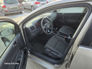 Volkswagen Golf 1,6 benzina , 102 CP - imagine 9