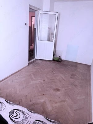 Apartament 3 camere decomandate loc.Baia, jud.Tulcea - imagine 3