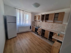 Apartament 3 camere central Anghel Saligny, bucătărie, 2 băi, boxă, scara interioara+terasa,Tva 9% - imagine 2