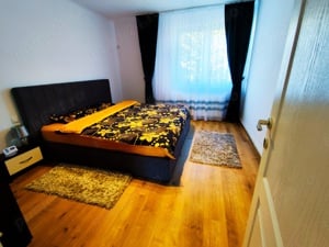 Persoană fizică vând apartament 2 camere zona centrală funcțional în regim hotelier  - imagine 2