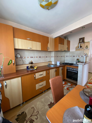 Vand apartament 2 camere - imagine 4