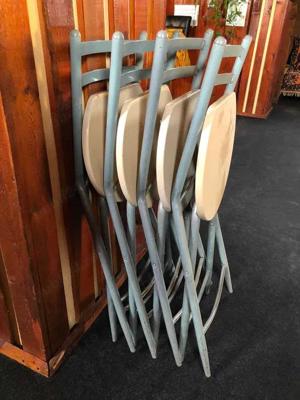 Vand mese si scaune - imagine 2