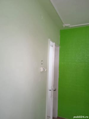 închiriez apartament 3 camere decomandat mobilat, centrală termică nouă, izolat termic,utilat. - imagine 5