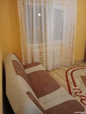 închiriez apartament 3 camere decomandat mobilat, centrală termică nouă, izolat termic,utilat. - imagine 4