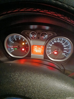 Vand Ford Focus 2011, 1.6 benzina - imagine 4
