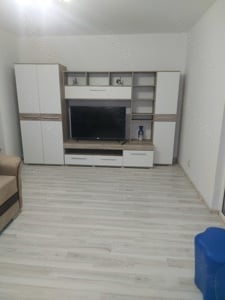 Închiriez apartament - imagine 2