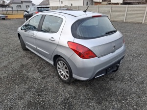 Peugeot 308 , 1.4i an 2011, posibil GARANTIE si RATE !! - imagine 4