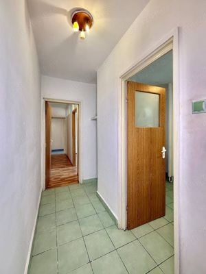 Piata Sudului, Apartament cu 3 camere, Etaj 1 - imagine 5