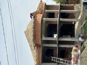 Execut lucrări în construcții 