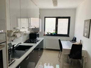 De închiriat apartament 3 camere parter lângă Parcul rozelor central  - imagine 2