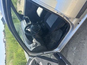 Logan Van  - imagine 2